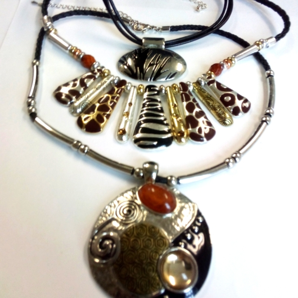 Costume high fashion necklaces set of three